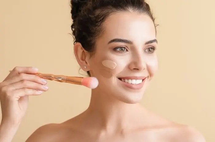 Mengenal Jenis Foundation yang Tepat untuk Kulit Anda